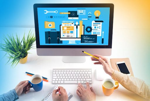 CONSTRUTOPR DE SITES OU DESENVOLVER DO ZERO